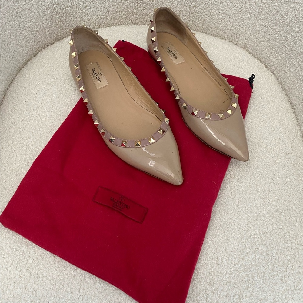 VALENTINO PATENT ROCKSTUD BALLET FLAT - Size 39.5